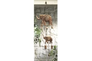 Indisk elefant och klockor vindspel