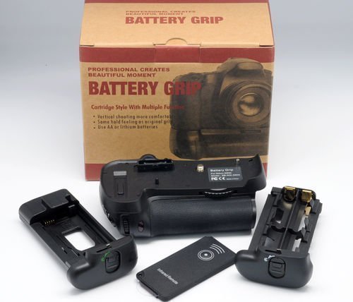 QUMOX Batterie   Grip Grip MB-D12  EN-EL15  pour Nikon D800  D800E