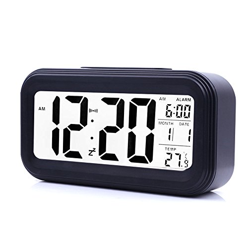 Ankoda® batteriebetriebener LED Digital-Wecker mit extra großem Display, Snooze, Datumsanzeige, Temperatur und Sensor Licht (schwarz)