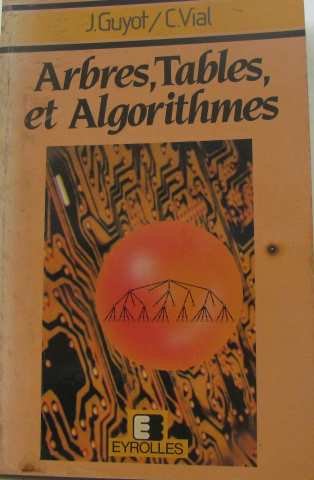 Arbres, tables et algorithmes en ligne