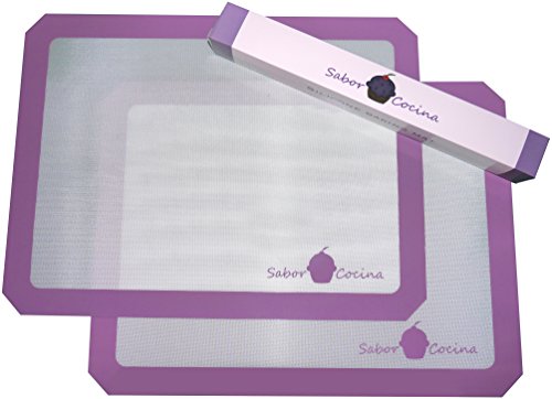 SaborCocina Backmatte – 2 x rutschfeste Backmatten aus Silikon – antihaftbeschichtet – BPA frei backmatte – Dauerbackfolie – Dauerbackmatte – Backunterlage – Silikonmatte – Teigmatte – Backfolie – Arbeitsmatte – Ausrollmatte – hitzebeständige und geruchlose Backmatte - 2