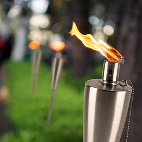 Blumfeldt • Vesta • Gartenfackel • Öllampe • 8er Set • Edelstahl • 245 ml Ölbehälter • kindersicherer Verschluß • 6 h Brenndauer • Glasfaserdocht • muß nicht gewechselt werden • Erdspieß • 120 cm lang • zusammensteckbar • angespitztes Ende • silber - 4