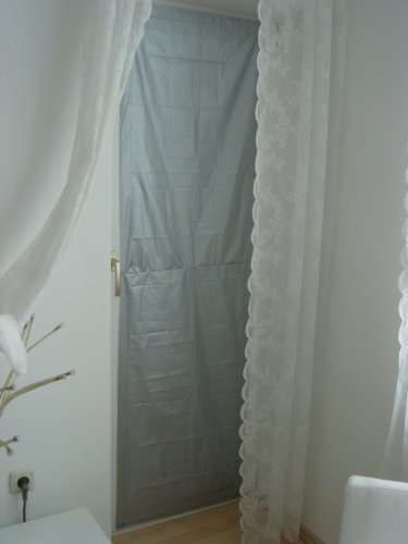 eXsun Sonnenschutz für Velux M04 / 304 Dachfenster Rollo, Hitzeschutz, Verdunkelungsrollo – mit Krafthaftsaugern, kein Bohren – kein Nageln – kein Schrauben (GGU, GGL, GPU, GPL, GHU, GHL, GTU, GTL, GXU, GXL, VU, VL, VKU) - 8