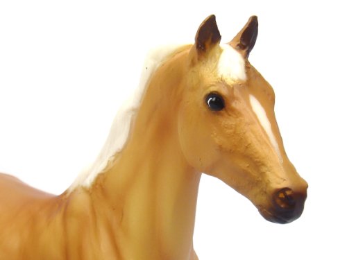 Breyer Classics Collection - Palomino Thoroughbred - 1:12 Scale - 932 - NEW