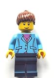 LEGO CITY - sehr seltene Minifigur twn044 - M�dchen mit hellblauem Oberk�rper, Z�pfen und dunkelblauen Beinen aus 10190 - Market Street - LEGO