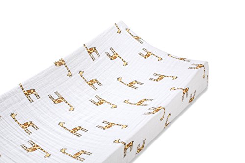 aden + anais Classic Muslin Changing Pad Cover, Jungle Jam - Giraffe