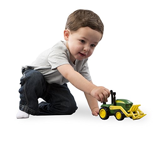 TOMY John Deere Mein erster Bauernhof Spielset – Bauernhofset zum Spielen für drinnen und draußen – für Kleinkinder ab 12 Monate - 2
