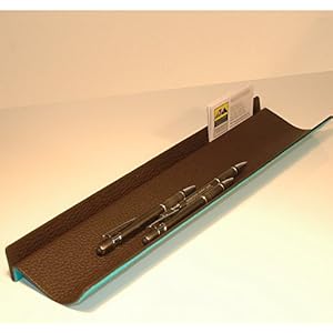 Stiftablage geschwungen, braun/Türkis, Metallkern, Leder, Handgemacht, erhältlich nur bei DIPLOMAT, Office-Design of Ilja