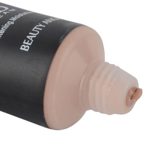 BB Cream Whitening Moisturizing Liquid Makeup Foundation Concealer 3 In 1 Makeup Base + Foundation + SPF 15 Sun Block 40ml. 3 Different Shades Including #1 Ivory #2 Light Beige # Dark Beige. Superior Alternative To Loreal Garnier Maybelline.No 1 Asian Beauty BB Cream (#3. Dark Beige)