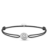 Silberne, goldene und rosegoldene Armbänder bieten zahlreiche Kombinationsmöglichkeiten unter andrem mit Armreifen, Armkettchen, Bettelarmbänder, Freundschafts-  und Perlenarmbänder