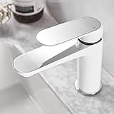 ◆Premium Schweizer Neoperl Waben Belüfter----Es kann das fließende Wasser und die Luft vollständig mischen und einen schäumenden Effekt erzeugen. Seine Eigenschaften sind reichlich Wasserabgabe, reiche und empfindliche Blasen, weiches und bequemes Notengefühl, kein Spritzen. Mehr als 30% Wasser können eingespart werden und gleichzeitig die Spülkraft erhöht warden.