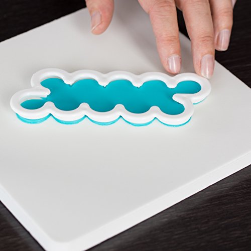 Chefarone Rosen Ausstecher Fondant Bundle (5tlg) – 3 Rose Cutter und 2 Modellierplatten (foam pads) - 4