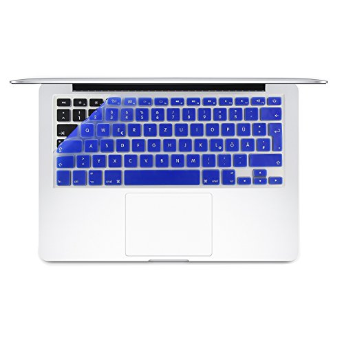 i-Buy Matte Gummierte Harte Schutzhülle Hülle für Apple Macbook Pro 13.3 Zoll mit Retina Display + Schutzfolie + Silikon Tastaturschutz + Anti-Staub-Stecker – dunkelblau - 6