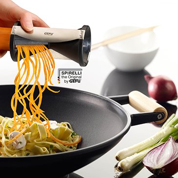 Gefu Spirelli Spiralschneider – verschiedene Farben + + Stoffbeutel (schwarz 1.0) - 3