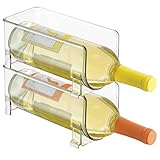 PLATZSPAREND: Weil die einzelnen Teile vom Flaschenregal stapelbar sind, ergibt sich eine schmale Bauweise. So können Sie vier Flaschen platzsparend unterbringen.