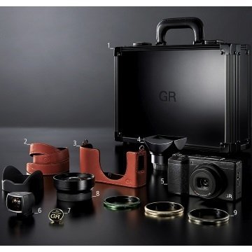 Preisvergleich Produktbild Ricoh GR II Premium Kit