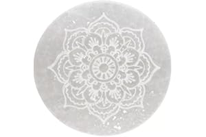 LAMARE Base de Selenita - Base de Carga de Cristales, Joyas y Piedras Curativas - Piedra Selenita Natural - Base de Carga Grabada - Diámetro 10 cm (Base Selenita Mandala)