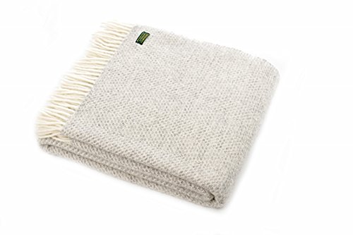 Lifestyle honeycomb pure new wool blanket throw in Soft grey