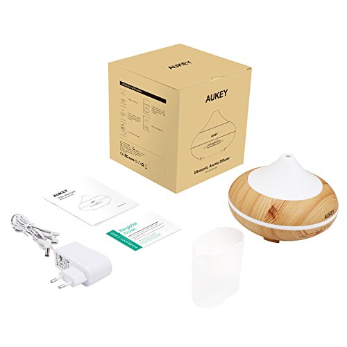 AUKEY Aroma Diffuser 200ML mit 7 Farben Luftbefeuchter mit kühlem Nebel und Automatische Timerfunktion, Holz-Basis für Büro / Schlafzimmer / Wohnzimmer / Arbeitszimmer / Yoga Spa - 8