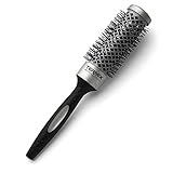El cepillo para cabello normal Evolution Basic está fabricado con polipropileno y santoprene, un material de textura suave y gomosa, de tacto agradable y antideslizante