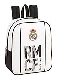 Medidas: Ancho 220mm, largo 100mm, alto 270mm, capacidad 6L, peso 0,21Kg