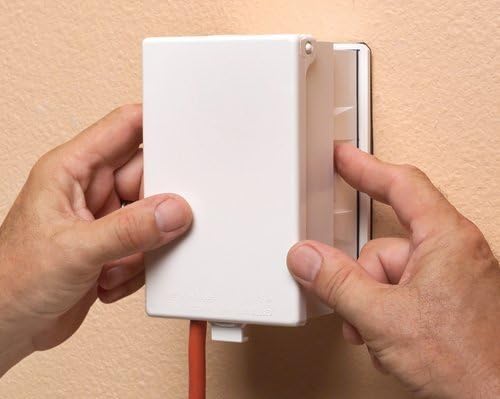 Arlington Industries 61VW-1 Large Weather Proof Outlet Cover with Wall Plate, White, Vertical, 1-Pack by Arlington Industries