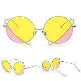 Regalo PERFECTO: su protección polarizada y de 400 UV convierte a estas gafas de sol en la opción perfecta para deportes al aire libre y actividades como conducir, pescar, esquiar, viajar, practicar senderismo, pasear en bote, y es adecuada como accesorio de alta moda y uso diario durante todo el año. También está listo para empacar, lo que lo convierte en una idea de regalo maravillosa y práctica para amigos y familiares.