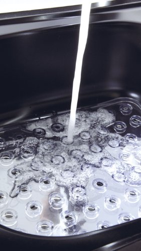 Wenko 2005575100 Spülbeckeneinlage Kristall – extra stark, rund, Kunststoff, 31 x 1 x 31 cm, Transparent - 3