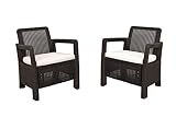 Incluye dos sillones de exterior con cojines