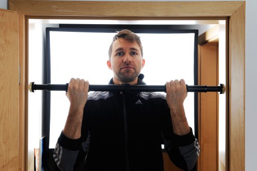 Türreck Klimmzugstange mit Handpolster, transparente Seitengummis, bis 300 kg, inkl. Tranings- und Montagevideo - 11