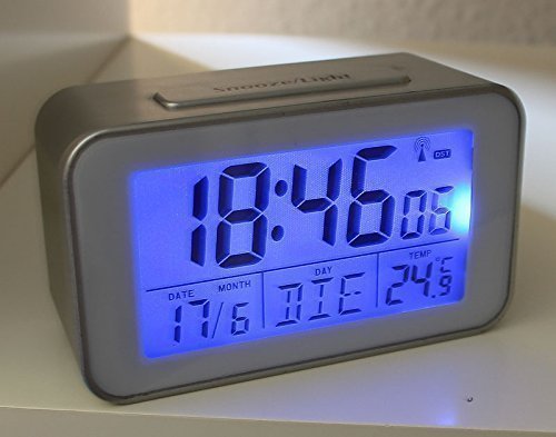 Funkuhr mit Thermometer Funkwecker Wecker Uhr in Silber (SN4491W)