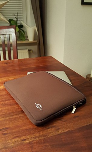Notebook Tasche Schutz-Hülle Case aus Neopren mit Reißverschluss 13,3 Zoll – Perfekter Reisebegleiter – Farbe braun Kompatibel z.B. mit MacBook Air Pro Microsoft Surface // MIND-CARE-ESSENTIALS - 2