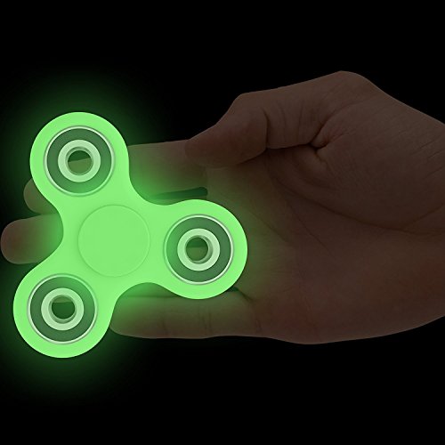 zappeln Spinner Glow in the Dark – skywell zappeln Spielzeug für hinzufügen, ADHD, Angst und Autismus Erwachsene Kinder – Stress Relief Spielzeug Hand tri-spinner – gemischt Keramik Kugellager – nicht 3D bedruckt - 4