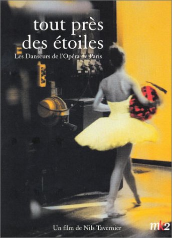 couverture de : Tout pr&egrave;s des &eacute;toiles