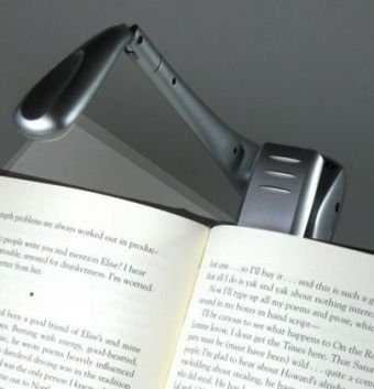 Preisvergleich Produktbild Clip-On Booklight - Silber - Leselicht: Ultrahelles LED Leselicht mit Clip