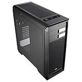 Speziell konstruierte obere Metallabdeckung mit verlängerter Tiefe, die den gesamten Einbau eines 240 mm/280 mm großen Wasserkühlsystems problemlos umfasst.