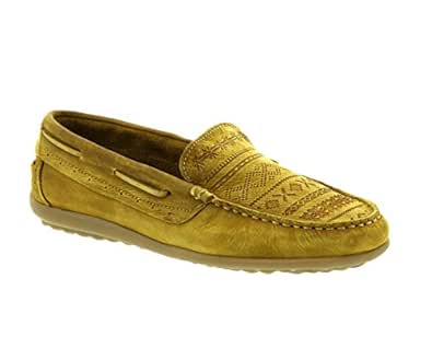 taos heritage moccasin