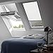 Produktbild Orignal VELUX Verdunkelungsrollo DKL M04 1085S / Bedienart : Manuell / Farbe : Uni Beige / Fenstergröße : M34 / Fenstertypen : GIU, VIU, GIL, GDL, VFE, VFA, VFB, GEL, VEA, VEB, VEC, GIV