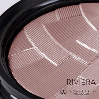 Anastasia Beverly Hills Illuminator Color: RIVIERA