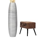 Alto (cm): 112 cm; Diámetro Máximo: 30 cm; Apertura: 14,00 cm; Color: plateado; Material: Madera de Mango