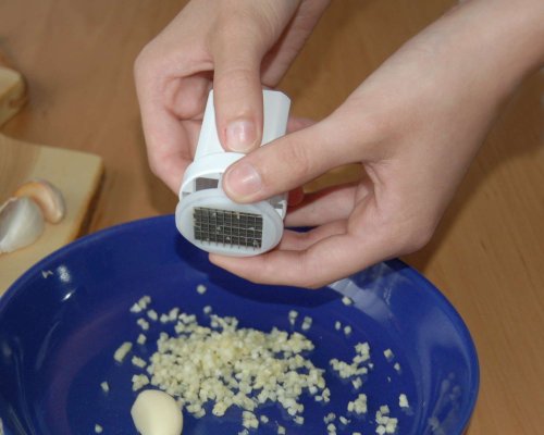 Genius 19102 Knoblauchschneider G5 4-tlg. Weiß - 8