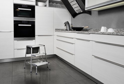 Hailo 4353-001 Klettermax – Der KULT-Tritthocker mit praktischem Doppelnutzen „zum Selbstaufbau“. - 7