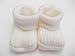 BNWT Baby boys or girls unisex knitted 100% Acrylic booties 0-3 months (white)