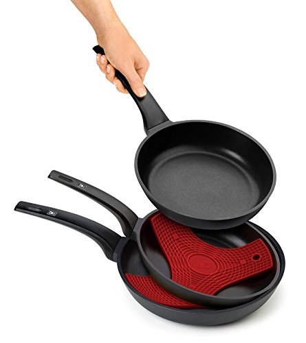 BRA Safe – Pack von 2 Mehrzweck-Untersetzer aus Silikon, Rot - 4