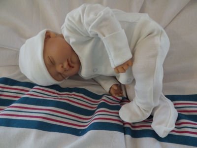 Q. NEWBORN BOS BOY Childs 1st Realistic Reborn Newborn Weighted Doll Fake Toy Baby Girls Childs Birthday Christmas Gift UK Seller made by Saxon Reborns