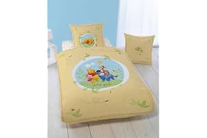 CTI Disney Winnie the Pooh Sunny 037151 Bed Linen 135 x 200 cm and 80 x 80 cm yellow