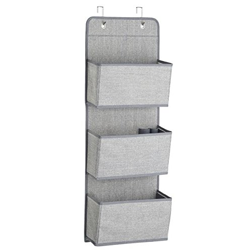 mDesign Schrank-Organizer in Chevron-Muster – Hängeorganizer mit 3 Fächern aus atmungsaktivem Polypropylen – Mehrzweckschrank für die Tür – für Kinderzimmer, Schlafzimmer & Co. - 5