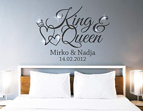 tjapalo® pkm462 Wandtattoo King Queen Wandtattoo Schlafzimmer Liebe Wandsticker Schlafzimmer romantisch Wandtattoo paare Namen und Datum, Farbe: Schwarz, Größe: B100xH58cm