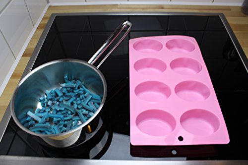 Unitedcovers Silikonform mit 8 Hohlräumen mit Hängeaussparung – für ovale, füllige und perfekte selbstgemachte Seifen – Versand aus Deutschland - 2