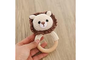 YIEUR Gehäkelte Babyrassel，Braun Löwe baby Häkeln Holz Greifling, Baby Sachen Beißring Geschenk zur Geburt Holzring, Holzspielzeug Handmade Junge und Mädchen (Löwe)